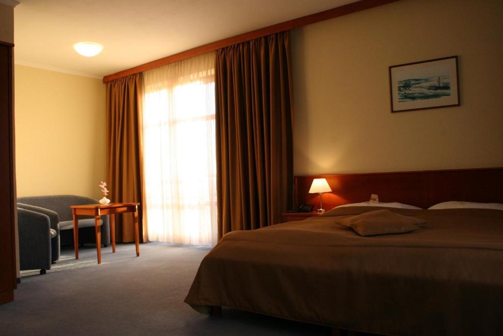 April Hotel Panorama Rychnov nad Kněžnou Szoba fotó