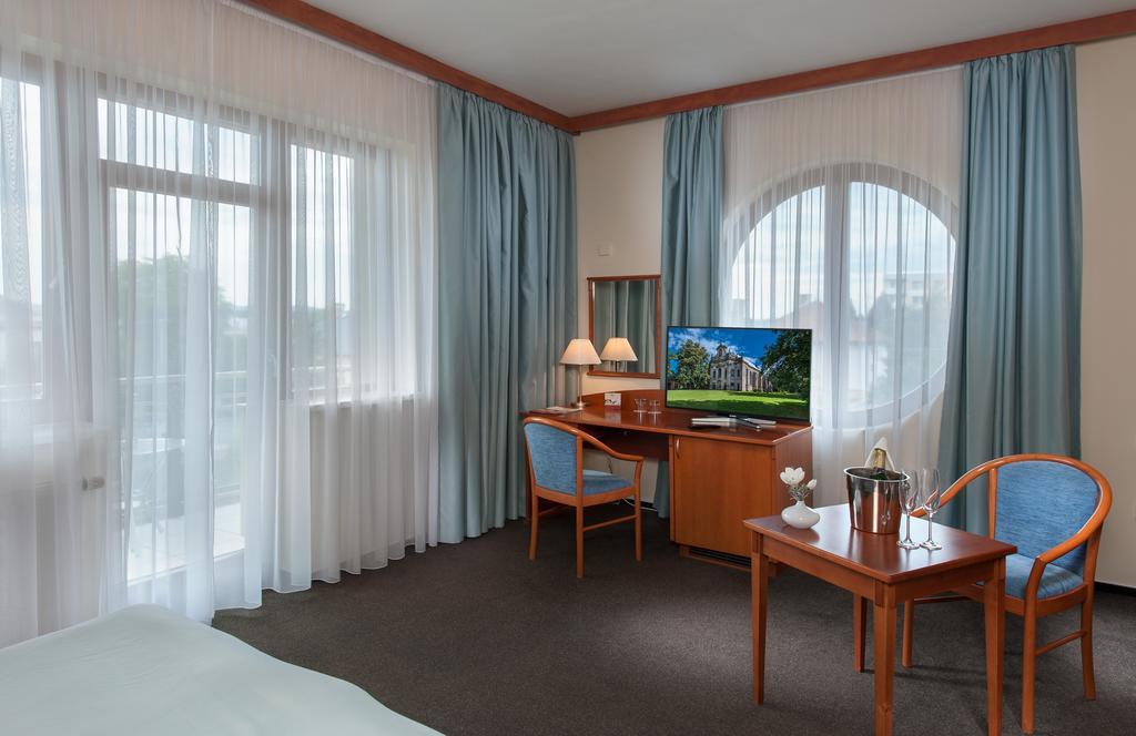 April Hotel Panorama Rychnov nad Kněžnou Kültér fotó