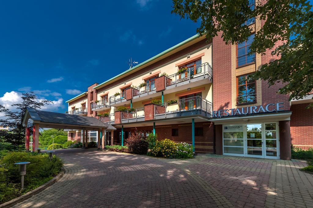 April Hotel Panorama Rychnov nad Kněžnou Kültér fotó
