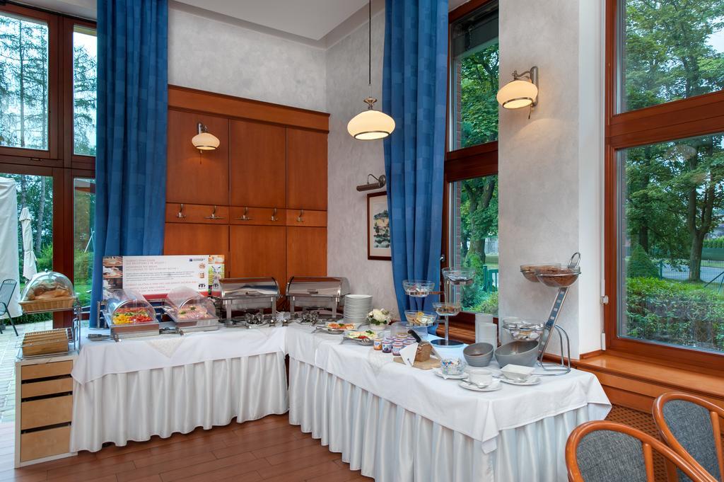 April Hotel Panorama Rychnov nad Kněžnou Kültér fotó