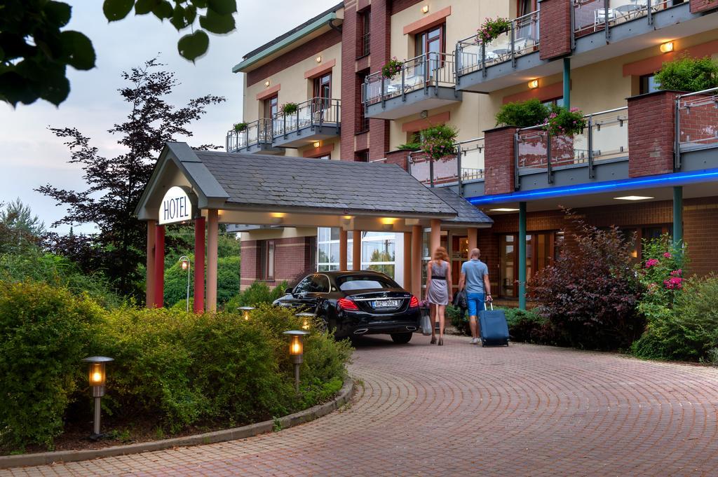 April Hotel Panorama Rychnov nad Kněžnou Kültér fotó