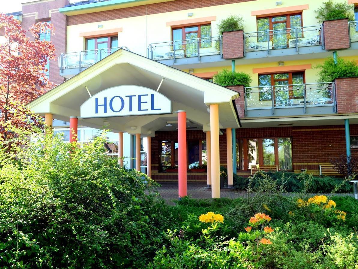 April Hotel Panorama Rychnov nad Kněžnou Kültér fotó