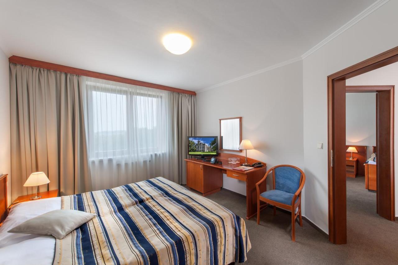 April Hotel Panorama Rychnov nad Kněžnou Kültér fotó